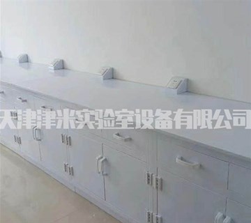 購買天津?qū)嶒炁_邊臺須注意的問題